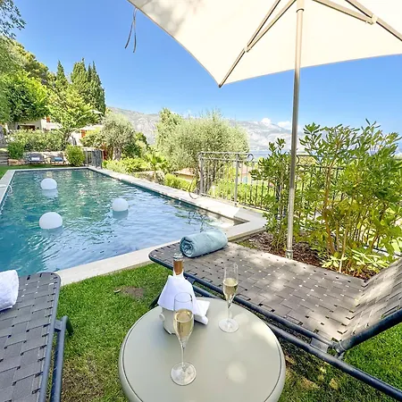 Villa Aurora
